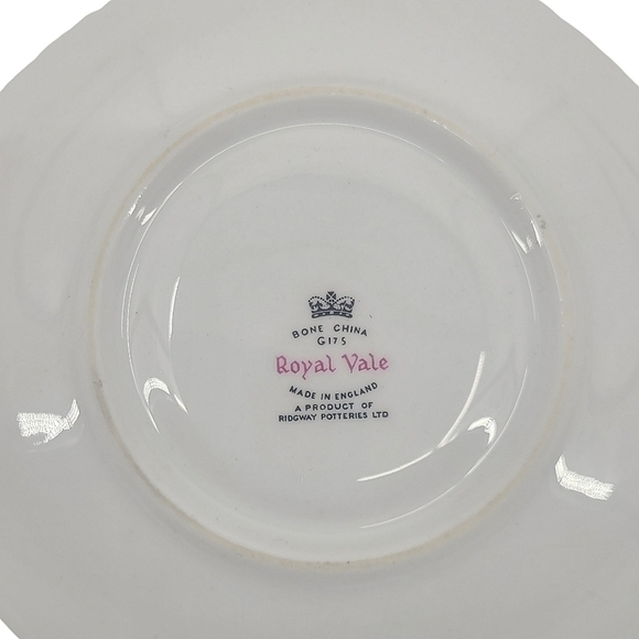 Royal Vale | Vintage Teacup & Saucer (8317) pattern from Ridgway (Ridgways) - Picture 7 of 8